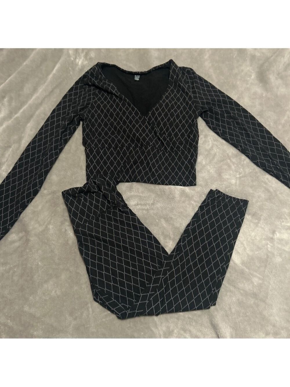 Women's Victoria's Secret Black & White Diamond Print Pants Set
